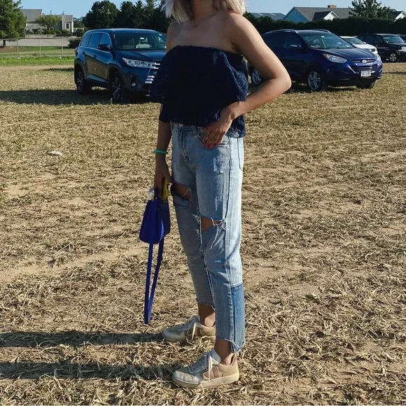 Momokrom Distressed Jeans - Picture 6 of 6